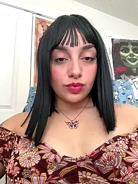 Snapshot of CharmingMaddie chatting on 10-08-25, 03:20 CharmingMaddie online show from 10-08-25, 03:20