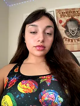 Snapshot of CharmingMaddie chatting on 10-17-25, 04:42 CharmingMaddie online show from 10-17-25, 04:42