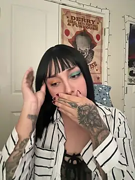 CharmingMaddie online show from 03-05-26, 06:59