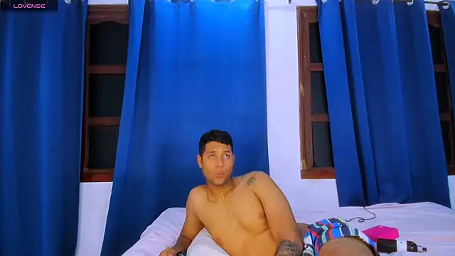 bamby kitty online show from 10-20-25, 02:45