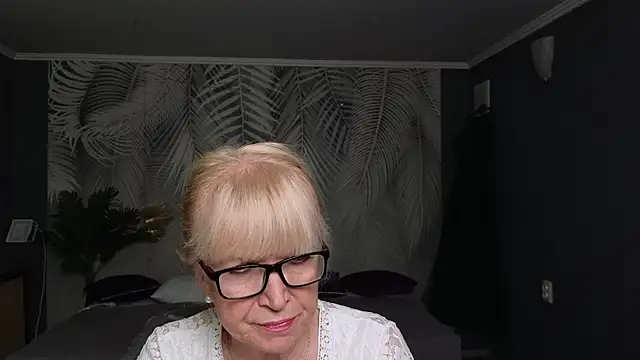 Sabina Ros online show from 10-27-25, 07:23