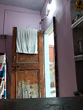 Love-pari077 online show from 10-18-25, 01:08