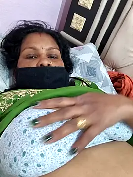 Love-pari077 online show from 03-01-26, 06:59