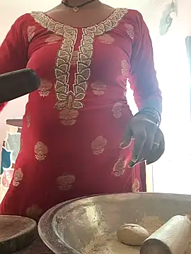 Love-pari077 online show from 04-18-26, 03:21