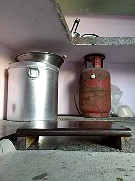 Love-pari077 online show from 04-19-26, 12:54