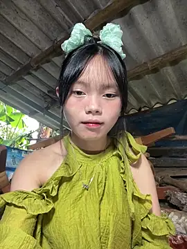 Snapshot of AdamLazis chatting on 10-01-25, 01:44 AdamLazis online show from 10-01-25, 01:44