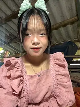 Snapshot of AdamLazis chatting on 10-07-25, 12:52 AdamLazis online show from 10-07-25, 12:52