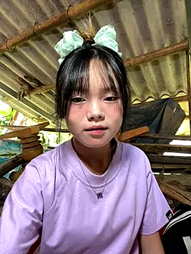 Snapshot of AdamLazis chatting on 10-12-25, 12:53 AdamLazis online show from 10-12-25, 12:53