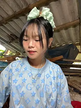 Snapshot of AdamLazis chatting on 10-17-25, 12:36 AdamLazis online show from 10-17-25, 12:36