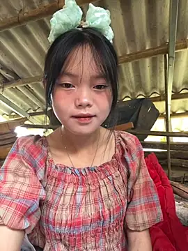 Snapshot of AdamLazis chatting on 10-23-25, 01:16 AdamLazis online show from 10-23-25, 01:16