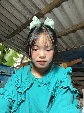 Snapshot of AdamLazis chatting on 11-09-25, 12:31 AdamLazis online show from 11-09-25, 12:31