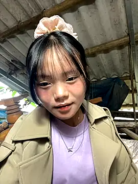 Snapshot of AdamLazis chatting on 11-15-25, 08:33 AdamLazis online show from 11-15-25, 08:33