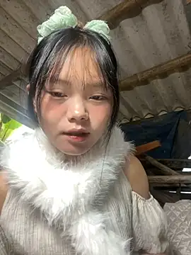 Snapshot of AdamLazis chatting on 11-17-25, 12:49 AdamLazis online show from 11-17-25, 12:49