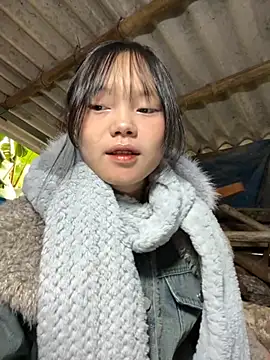 Snapshot of AdamLazis chatting on 11-24-25, 12:32 AdamLazis online show from 11-24-25, 12:32