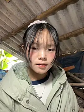 Snapshot of AdamLazis chatting on 12-02-25, 12:38 AdamLazis online show from 12-02-25, 12:38