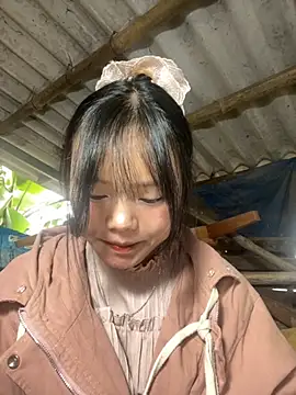 Snapshot of AdamLazis chatting on 12-05-25, 01:03 AdamLazis online show from 12-05-25, 01:03