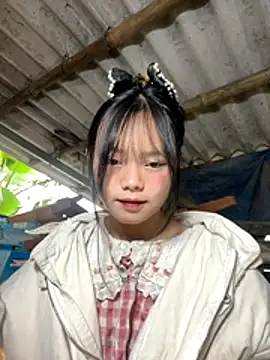 Snapshot of AdamLazis chatting on 12-14-25, 01:11 AdamLazis online show from 12-14-25, 01:11