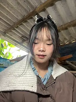 Snapshot of AdamLazis chatting on 12-18-25, 01:00 AdamLazis online show from 12-18-25, 01:00