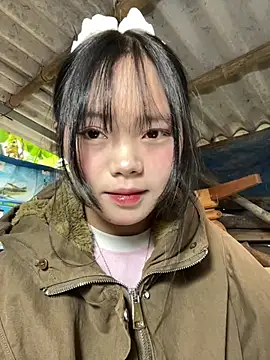 Snapshot of AdamLazis chatting on 01-11-26, 08:30 AdamLazis online show from 01-11-26, 08:30