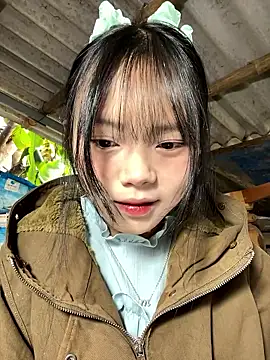 Snapshot of AdamLazis chatting on 01-12-26, 12:49 AdamLazis online show from 01-12-26, 12:49