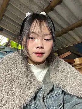 Snapshot of AdamLazis chatting on 02-06-26, 01:10 AdamLazis online show from 02-06-26, 01:10