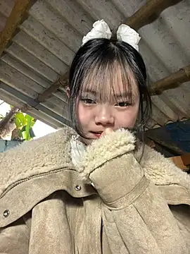 Snapshot of AdamLazis chatting on 02-18-26, 12:39 AdamLazis online show from 02-18-26, 12:39