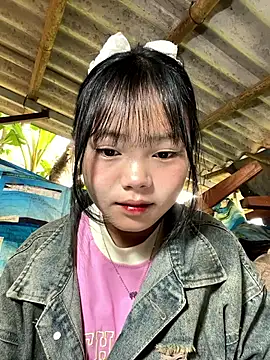 Snapshot of AdamLazis chatting on 03-01-26, 12:56 AdamLazis online show from 03-01-26, 12:56