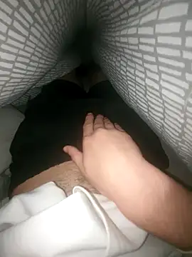 Snapshot of Hornyhrony chatting on 09-27-25, 02:16 Hornyhrony online show from 09-27-25, 02:16