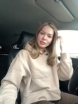 Snapshot of miss_veroNika chatting on 05-10-26, 12:38 miss veroNika online show from 05-10-26, 12:38
