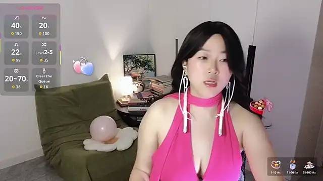 Emmaq996 online show from 09-11-25, 05:40