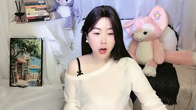 Emmaq996 online show from 04-11-26, 01:32