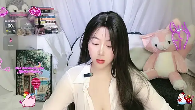 Emmaq996 online show from 04-16-26, 01:50