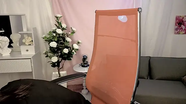 CrystallBloom online show from 04-20-26, 01:19