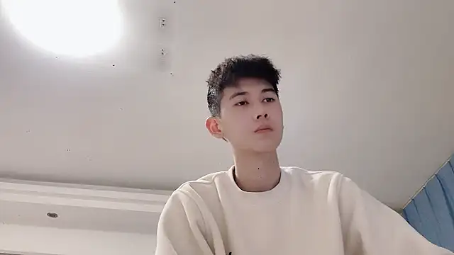 xiaojie2563 online show from 03-11-26, 12:33