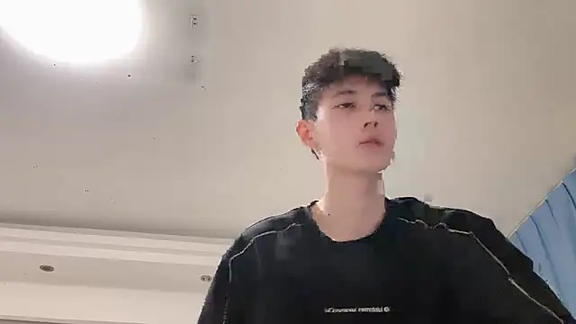 xiaojie2563 online show from 03-18-26, 03:37