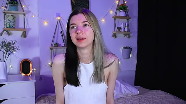 EmmieBlade online show from 10-10-25, 07:13