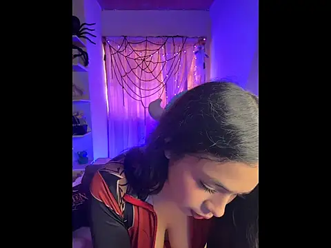 emma fiore4  online show from 10-07-25, 04:04