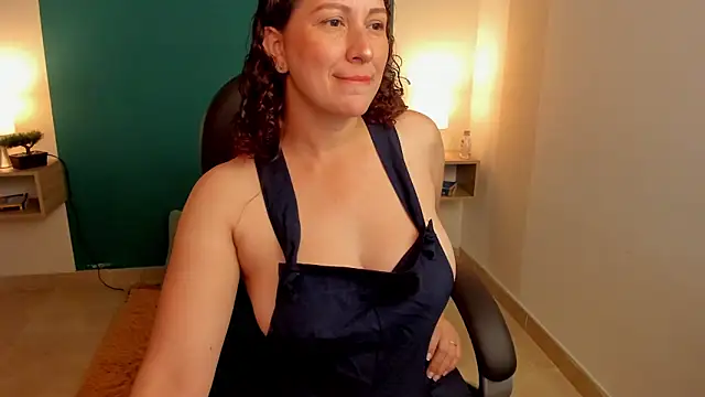 Mely Ellis online show from 09-26-25, 05:50