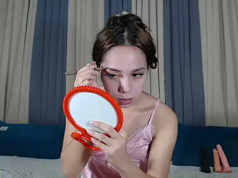 Snapshot of Jadehotcum chatting on 06-15-26, 01:35 Jadehotcum online show from 06-15-26, 01:35
