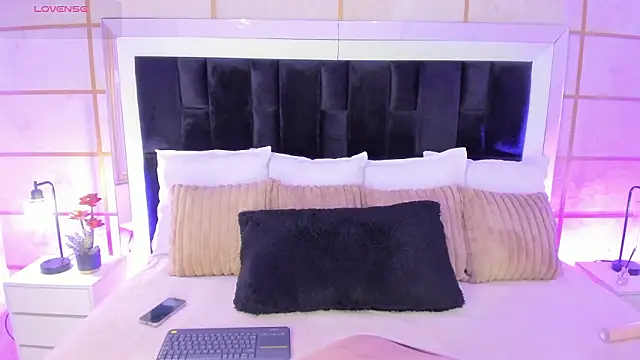 GretaVelvet online show from 02-02-26, 07:34