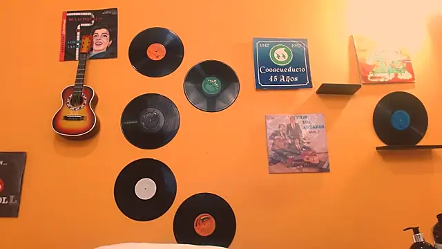 meisevil77 online show from 11-17-25, 02:50