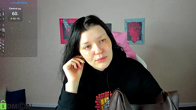 Michele Greenn online show from 10-03-25, 01:24