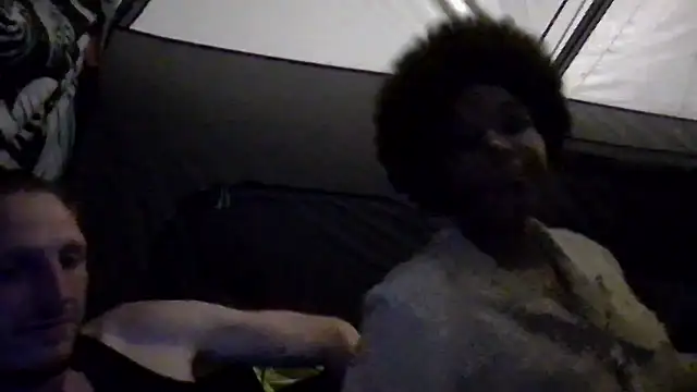 Snapshot of BIGxRED chatting on 10-29-25, 04:04 BIGxRED online show from 10-29-25, 04:04