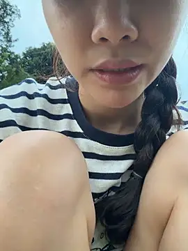 Snapshot of Adora188 chatting on 11-07-25, 09:31 Adora188 online show from 11-07-25, 09:31