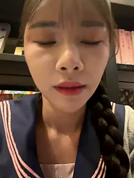 Snapshot of Adora188 chatting on 11-29-25, 05:43 Adora188 online show from 11-29-25, 05:43