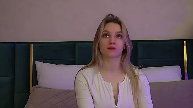 StacyEvances online show from 02-06-26, 06:07