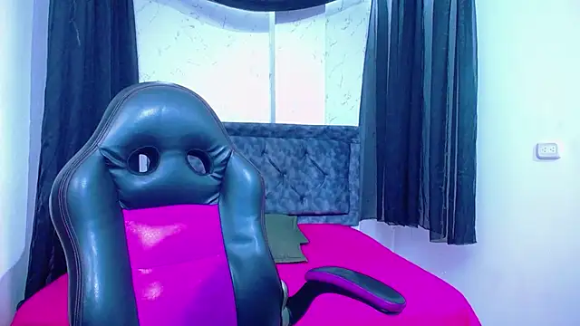 mia  thomson  online show from 01-07-26, 02:19