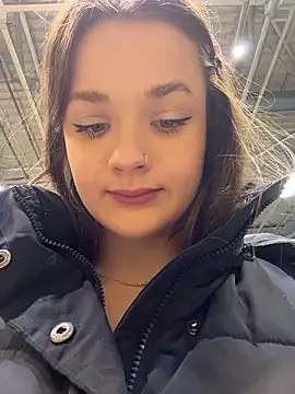 Snapshot of KittyQueeny chatting on 01-14-26, 01:17 KittyQueeny online show from 01-14-26, 01:17