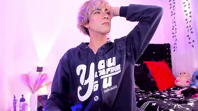 Snapshot of Cooperrosscute233 chatting on 02-21-26, 07:04 Cooperrosscute233 online show from 02-21-26, 07:04