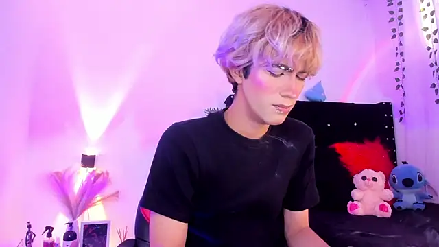 Snapshot of Cooperrosscute233 chatting on 02-25-26, 07:56 Cooperrosscute233 online show from 02-25-26, 07:56